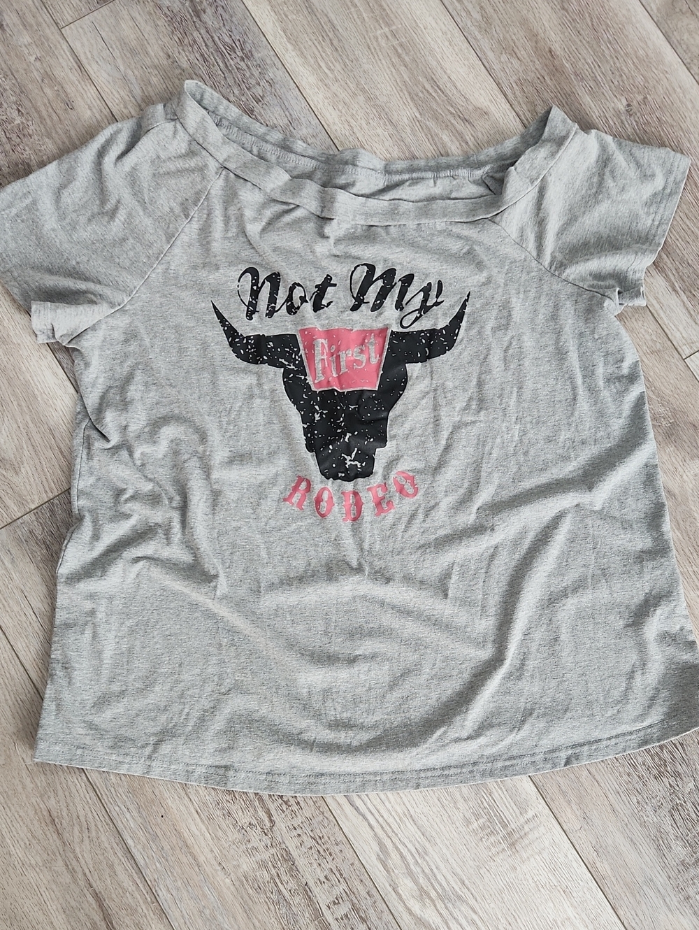 Shein Curve 2XL Gray Graphic Tee Not My First Rodeo Off-Shoulder